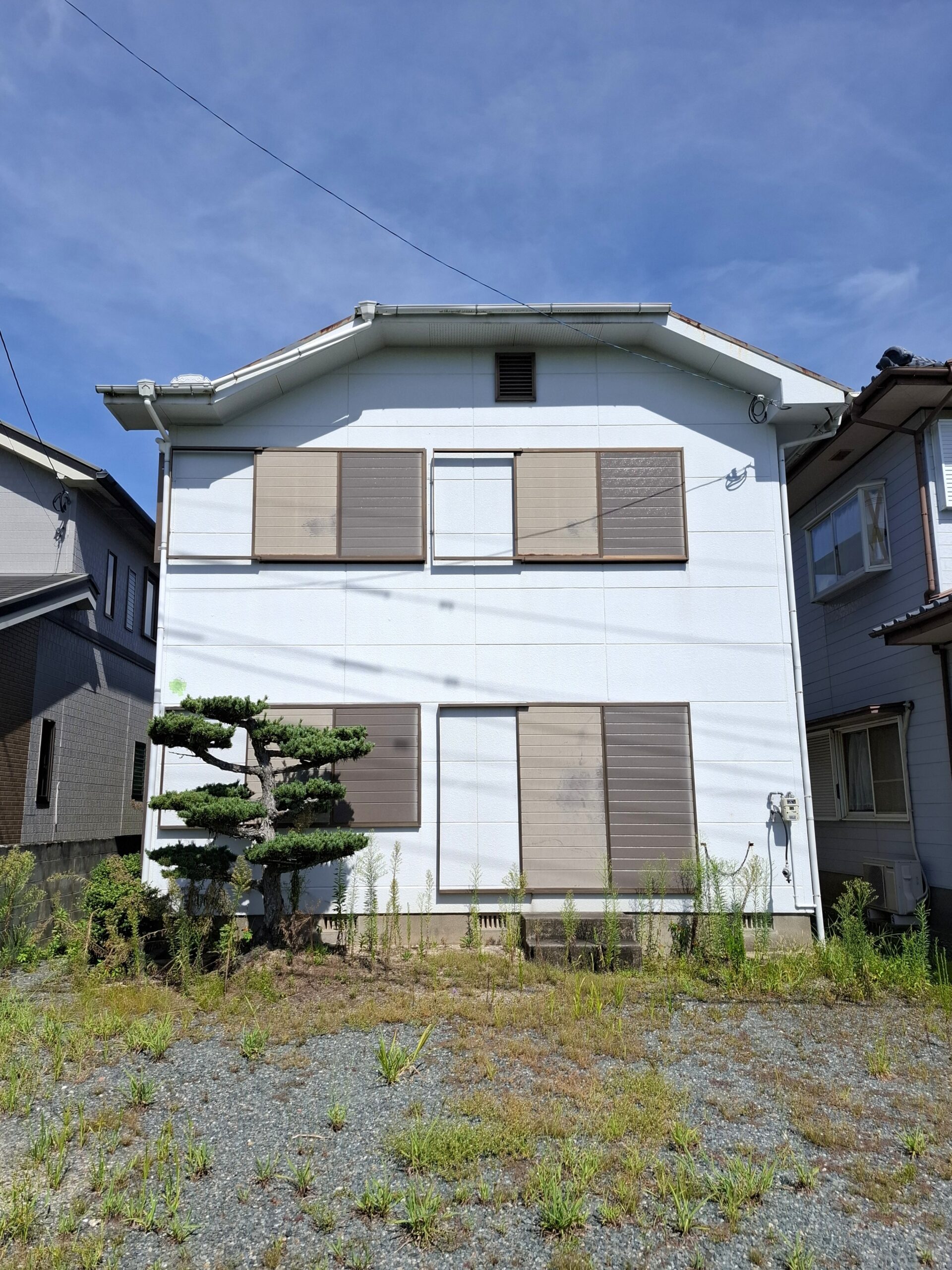 広々駐車スペース!前面建物が無いので見晴らし◎